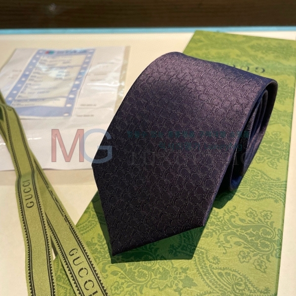 ���� ��Ÿ�� HE286904-1