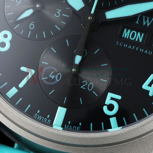  ���̴������� �����ƽ �ð� W69385-6 (41mm)