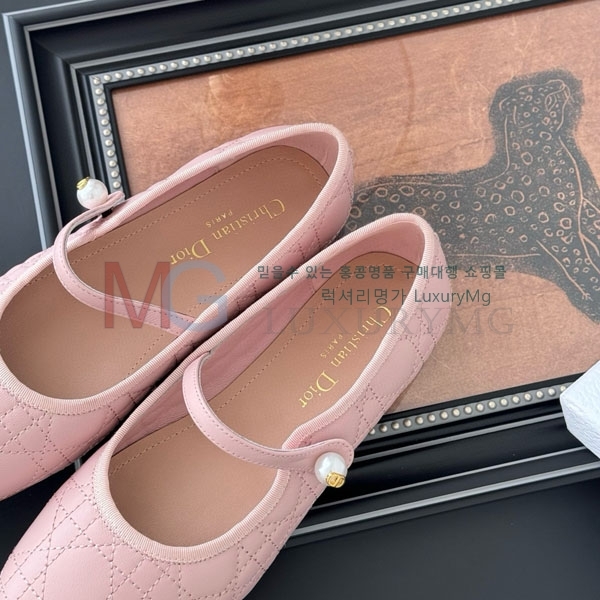  ��� �÷����� DR834025