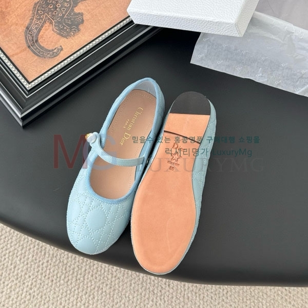  ��� �÷����� DR834025-2