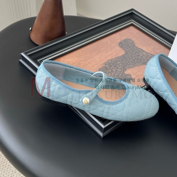 ��� �÷����� DR834025-2