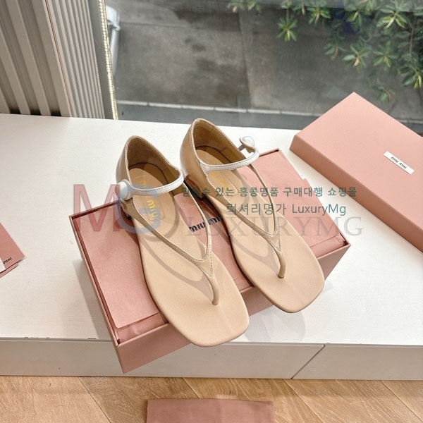 �̿�̿� ���� �ɸ� R7099062-2