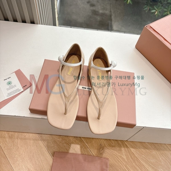 �̿�̿� ���� �ɸ� R7099062-2
