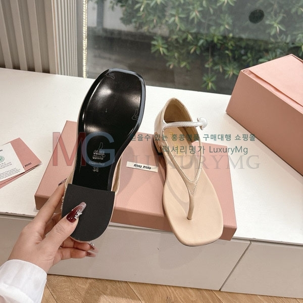 �̿�̿� ���� �ɸ� R7099062-2