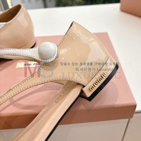 �̿�̿� ���� �ɸ� R7099062-2