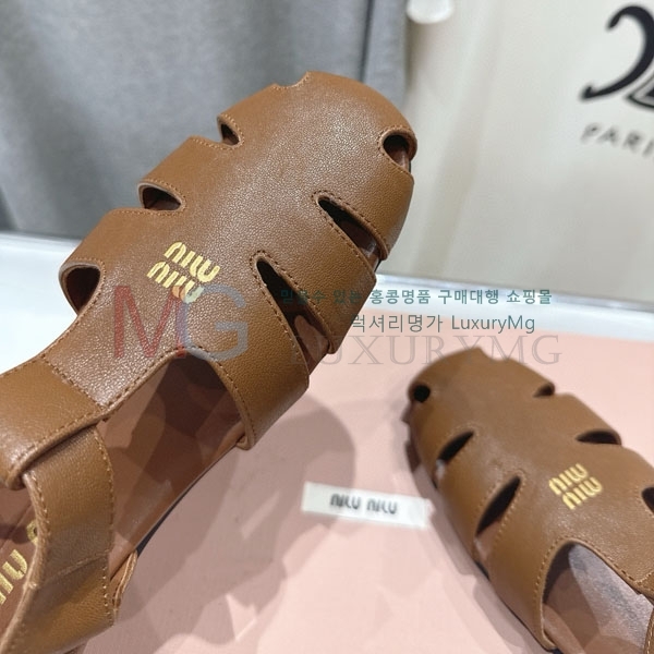 �̿�̿� ���� M8803306