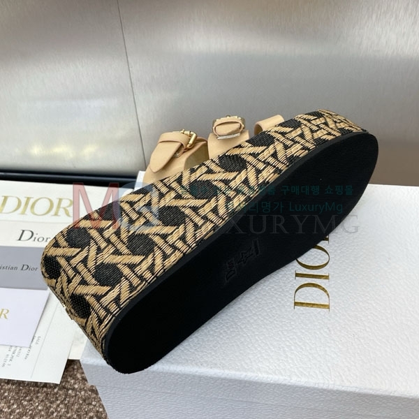 ��� Attitude ��� ���� MZ9004472-1
