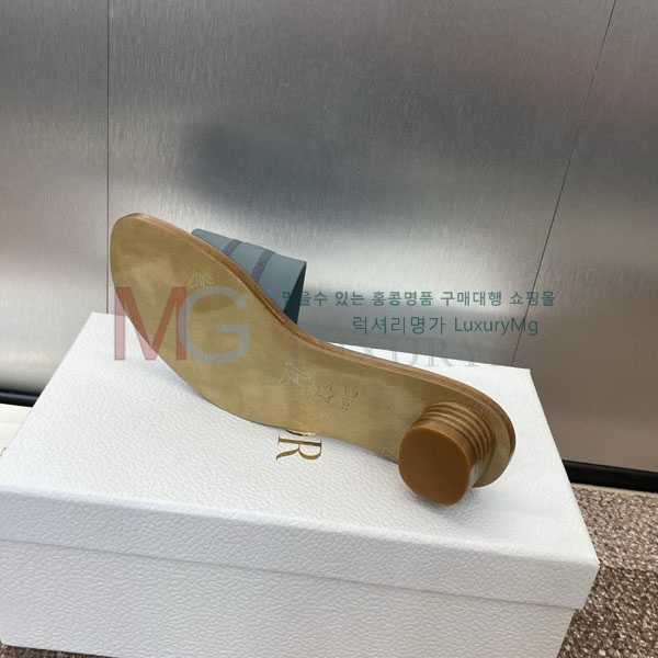 ��� ���� ������ ���� DI657770-3