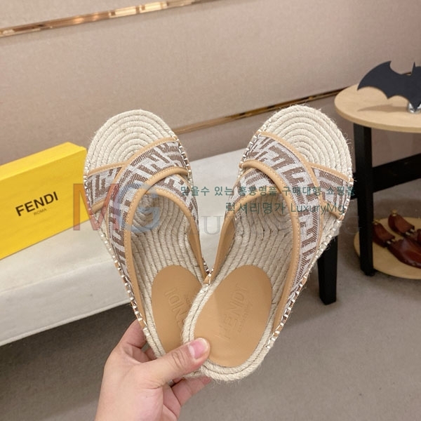 ��� ���� ������ AT553302-6
