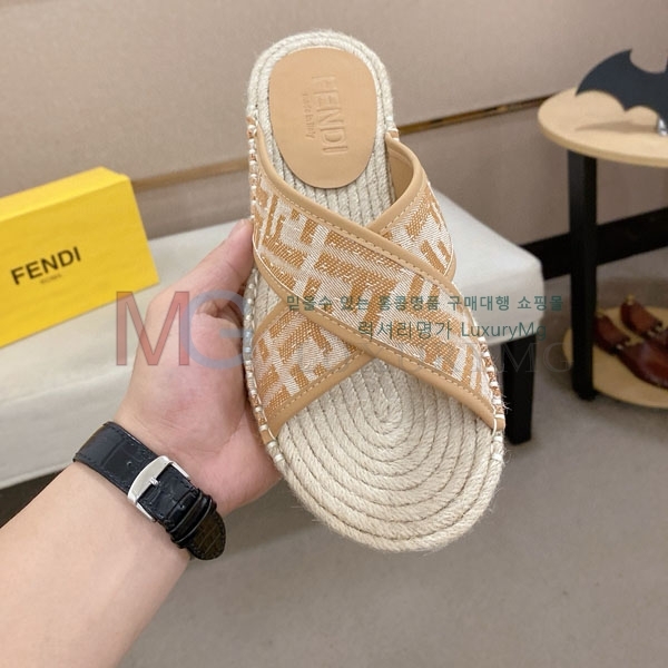 ��� ���� ������ AT553302-7