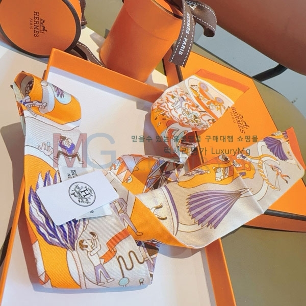 �����޽� Ʈ���� HE211405