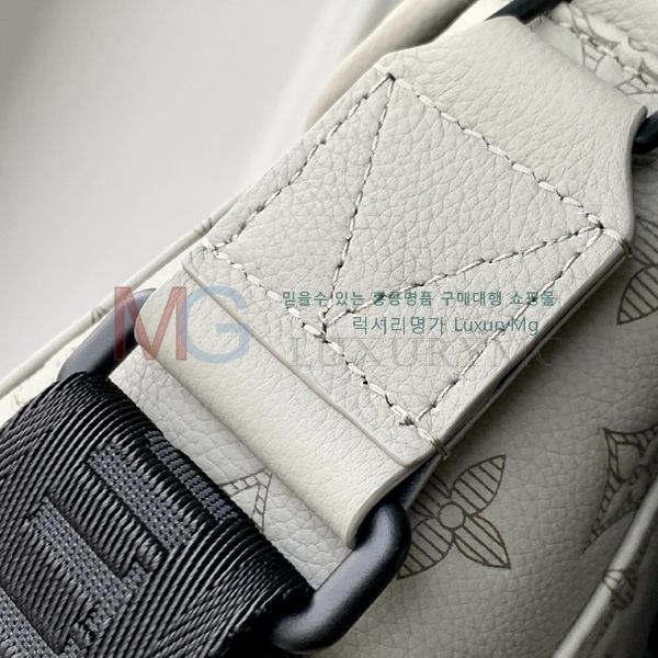 ���̺��� ���޽� �޽��� ũ�ν��� M14912-100