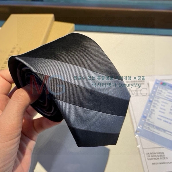������ ��Ÿ�� BU066270-1