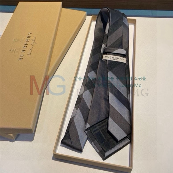 ������ ��Ÿ�� BU066270-1