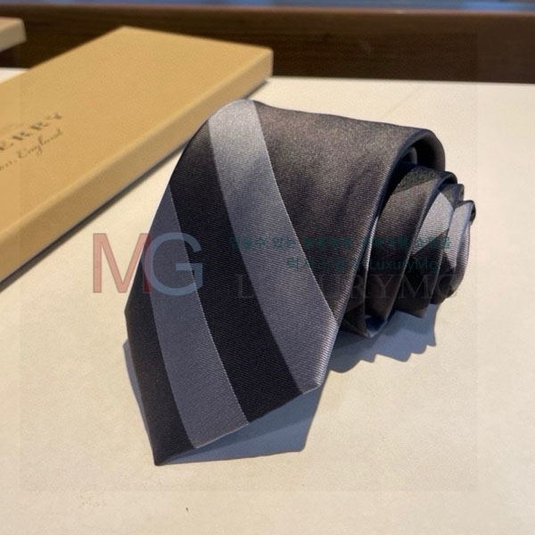 ������ ��Ÿ�� BU066270-1