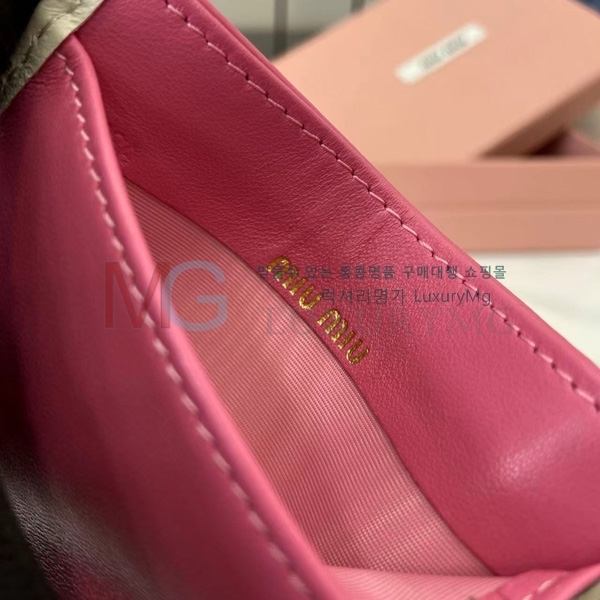 �̿�̿� ���׶�� ���� ���� ī�� Ȧ�� 5MV976-6