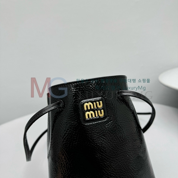 �̿�̿� �Ŀ�ġ 5NF460-201