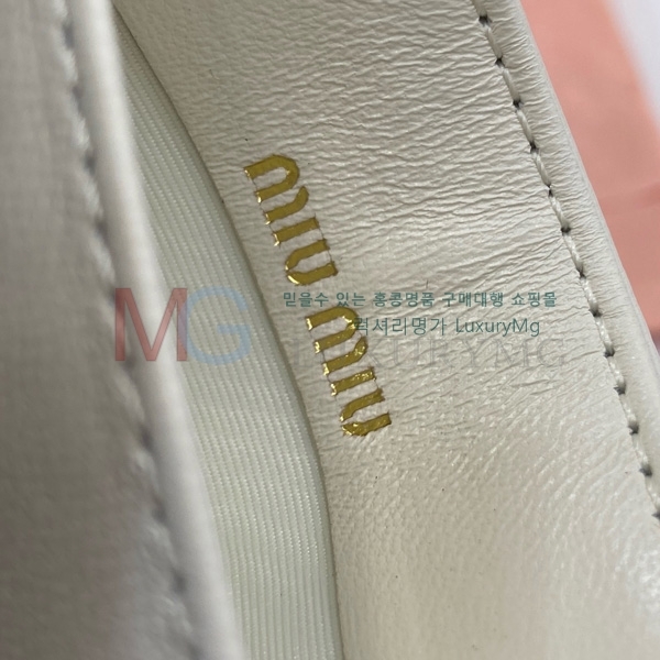 �̿�̿� ���׶�� ���� ���� ī�� Ȧ�� 5MV976-2