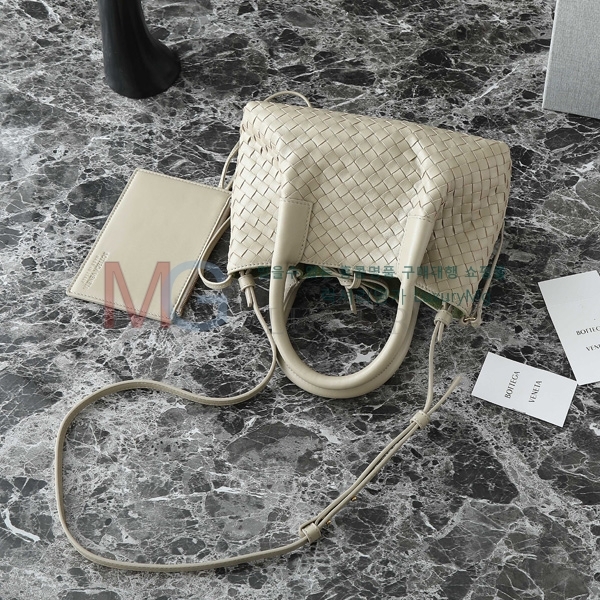 ���װ�����Ÿ ���� �ǳ�����ī 819004-305