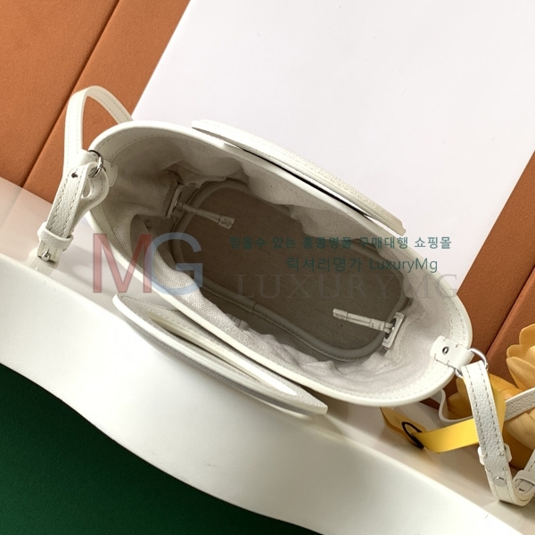 ���ߵ� ���簡 �̴Ϲ� G8313-1
