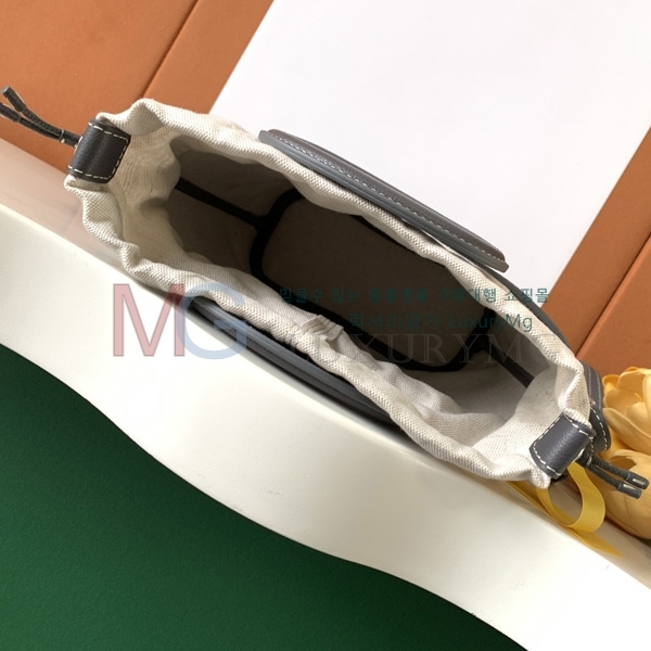 ���ߵ� ���簡 �̴Ϲ� G8313-2