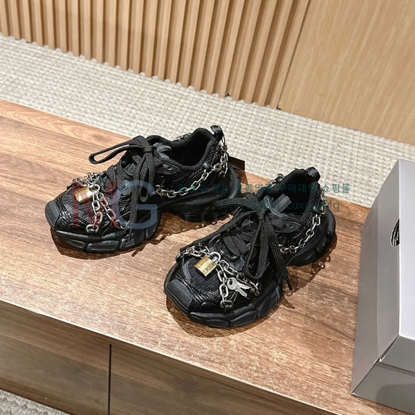 �������� �߷��þư� ����Ŀ��  BA328371-2