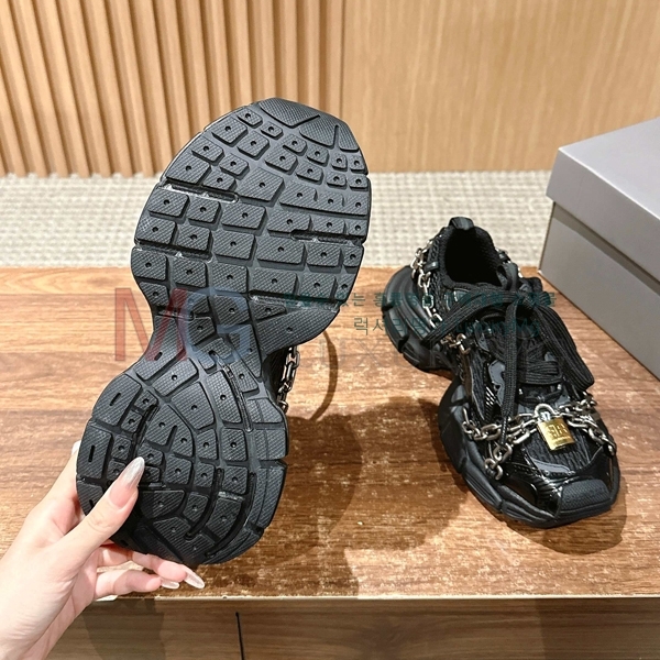 �������� �߷��þư� ����Ŀ��  BA328371-2