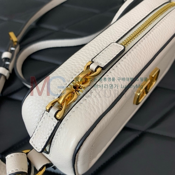 �߷�Ƽ�� ����ٴ� ũ�ν��� V6205-2