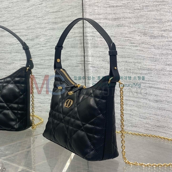 ��� 30 ������ ��ø� �̴� ü�ι� D99700-1