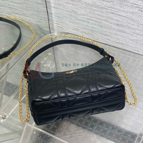 ��� 30 ������ ��ø� �̴� ü�ι� D99700-1