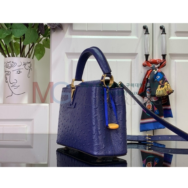 ���̺��� īǶ�� �̴� M94227-4