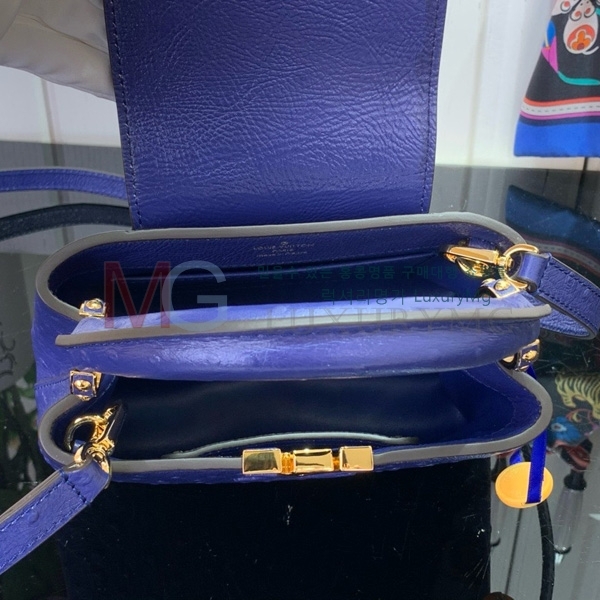 ���̺��� īǶ�� �̴� M94227-4