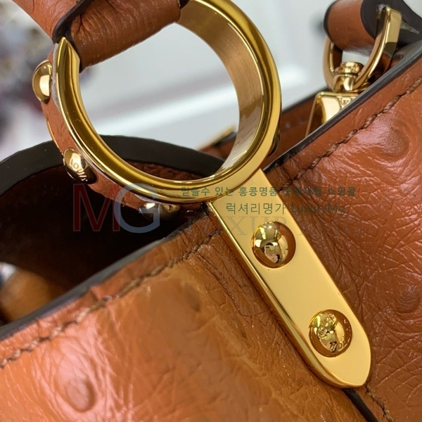 ���̺��� īǶ�� �̴� M94227-6