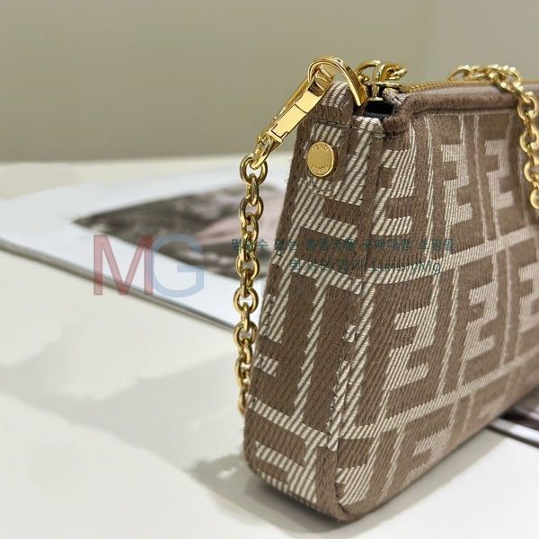 ��� �ٰ�Ʈ �Ŀ�ġ 073C-2