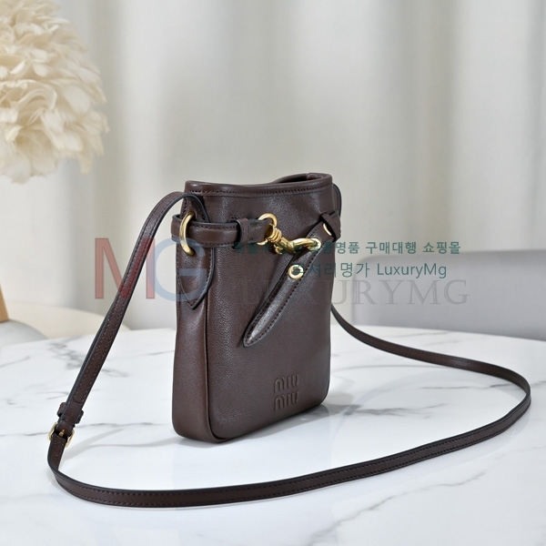 �̿�̿� ���� �ƹ�ٸ� ��Ʈ�� �Ŀ�ġ 5NR461-2