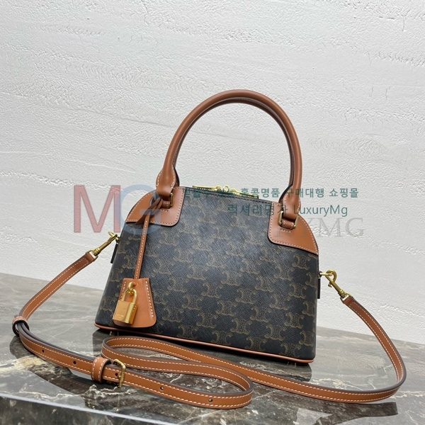 ������ Ʈ������ ĵ���� ���� ������ 121082