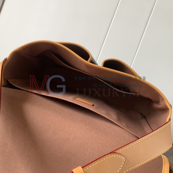���̺��� ��ÿ �޽��� M14723-1