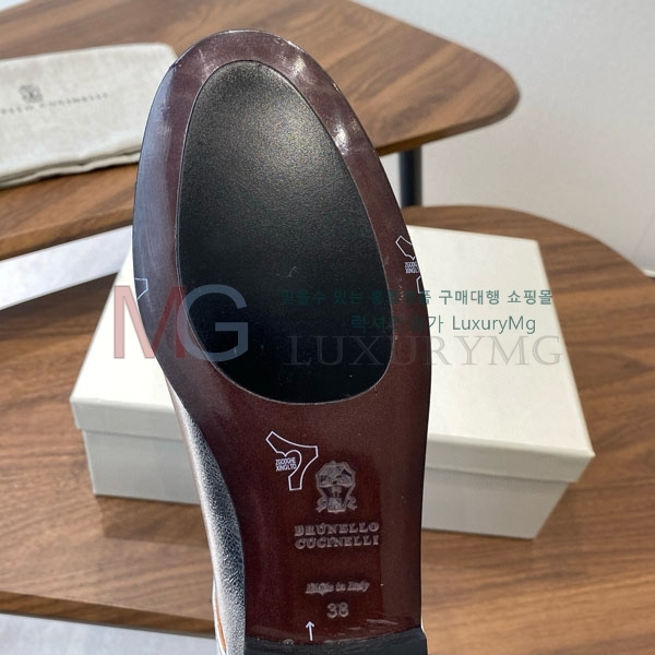 ���� ���ڷ� ��ġ�ڸ� ĳ�־� ������ BC341110-3
