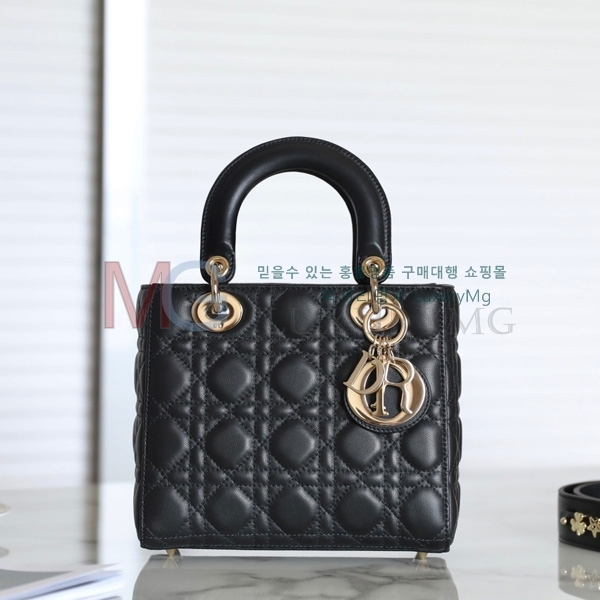 ��� ���� ���̵�� M557700-2