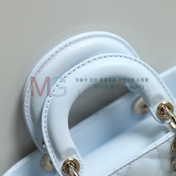 ��� ���̵� �� ���̹� �̴� M66750-106