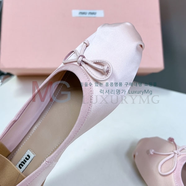 ���� �̿�̿� �÷����� 1MIU61778-9