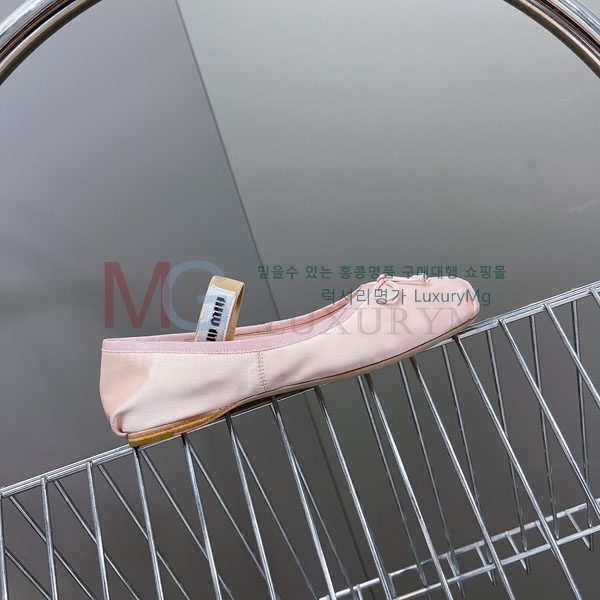 ���� �̿�̿� �÷����� 1MIU61778-9