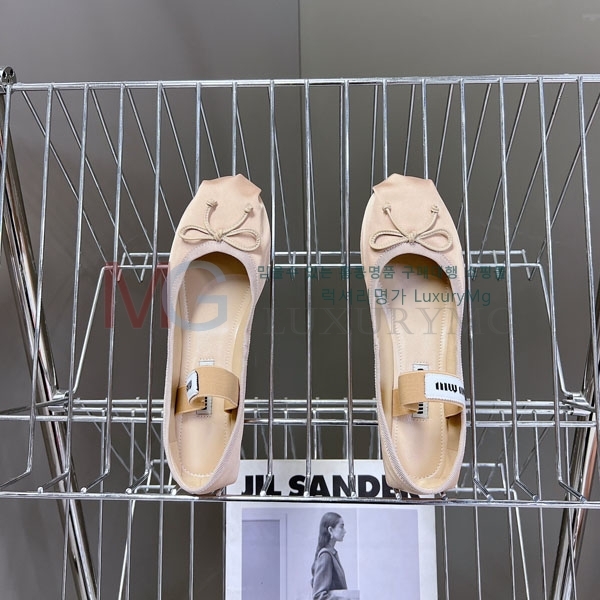 ���� �̿�̿� �÷����� 1MIU61778-8