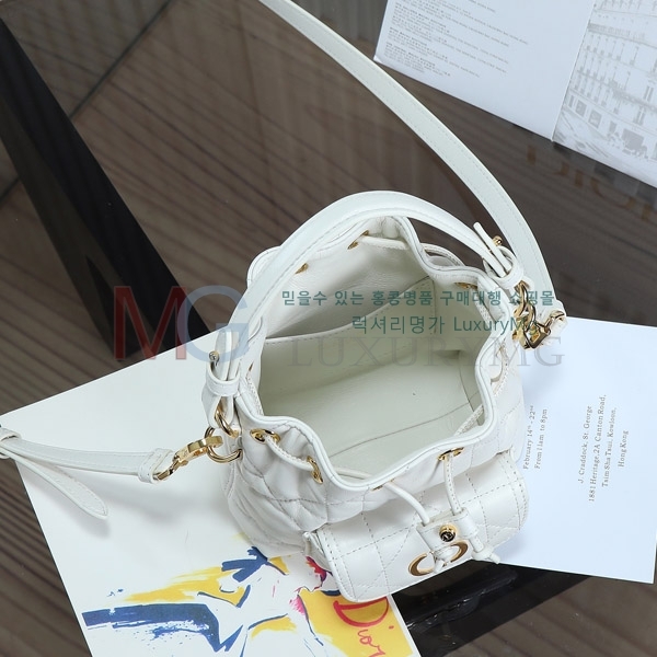 ��� ī�� ���� ��Ŷ�� M3373-702