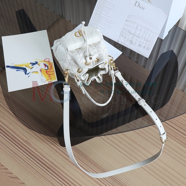 ��� ī�� ���� ��Ŷ�� M3373-702