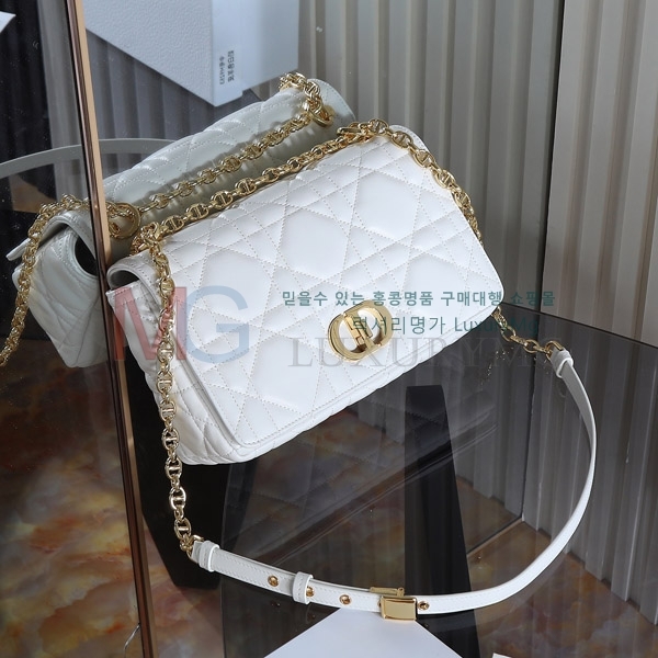 ��� �̵� ���̵�� M307700-1