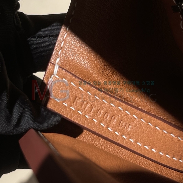 �����޽� 2424 21�� �̴� H541011-21