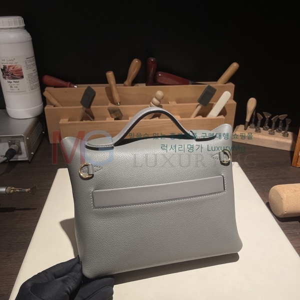 �����޽� 2424 21�� �̴� H541011-22