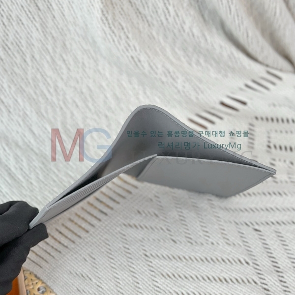 ���̺��� �н���Ʈ Ŀ�� �������� M14798-204