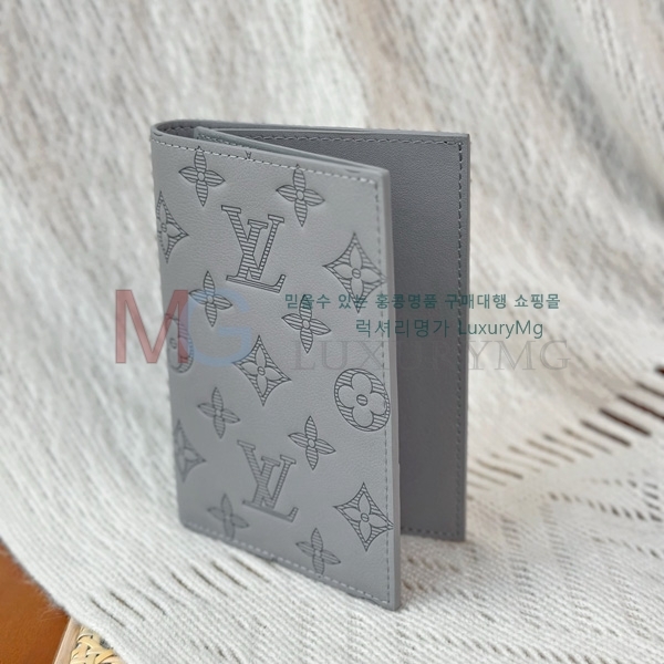 ���̺��� �н���Ʈ Ŀ�� �������� M14798-204